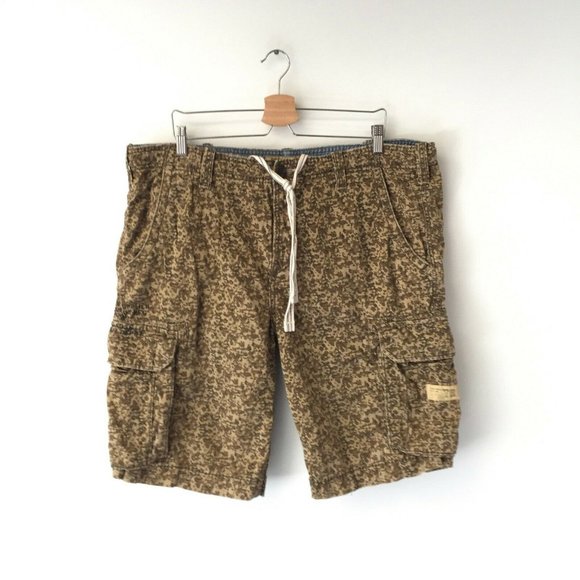 True Religion Other - True Religion Jean Cargo Shorts Camo Trendy Zip 40